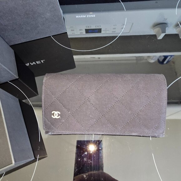 Chanel NIB Limited Edition UNISEX Black w/ White Logo CC's XL Sunglasses - Picture 3 of 10